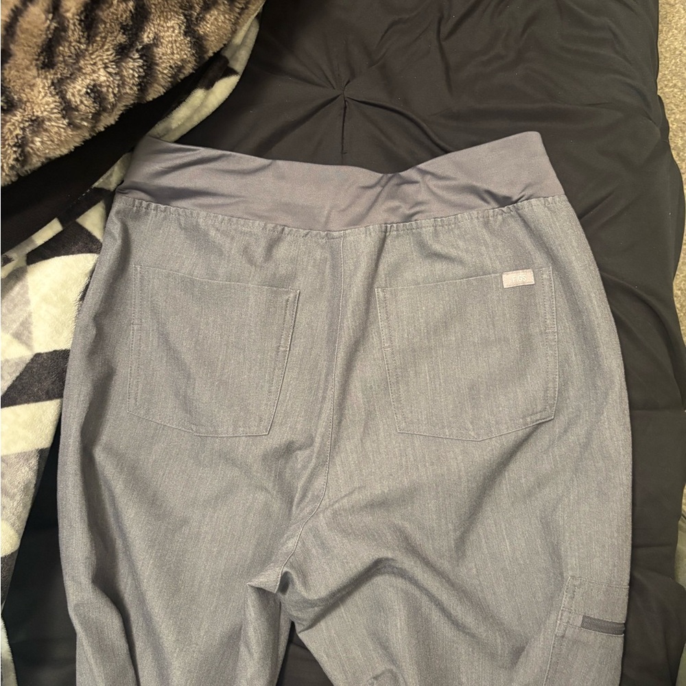 3 Figs scrub pants - Picture 7 of 11